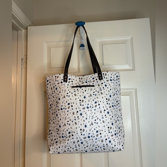 31 Bits Handbags - 31 brand Stylish White and Black Tote Bag